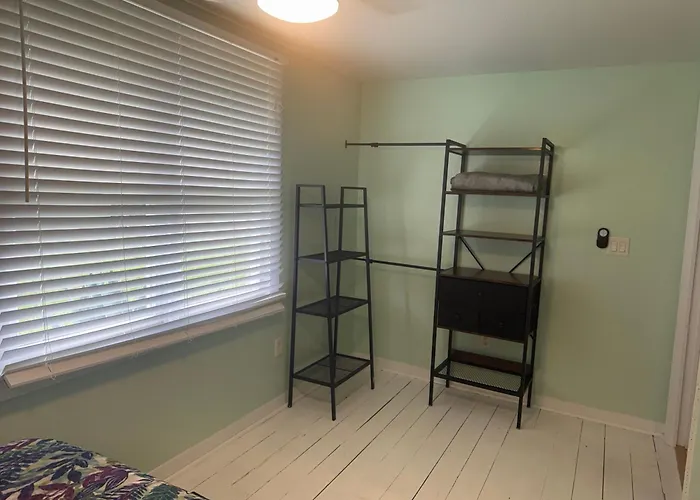 Nature Coast Inn & Cottages