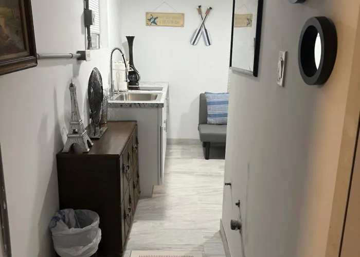 Seabreeze Tiny Cottage
