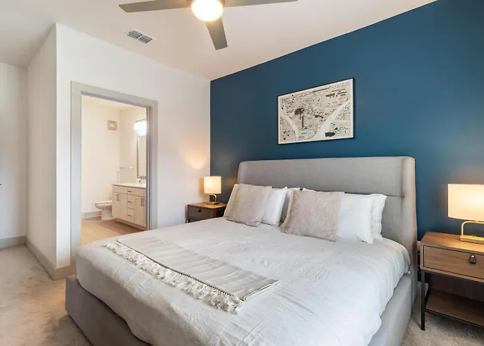 Landing Modern 1Bd Pool Yoga Studio
