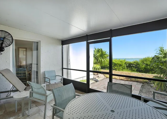 Lighthouse Resort & Club