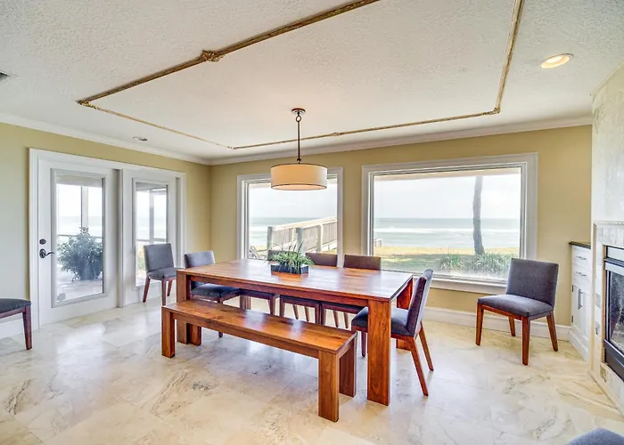 Beachfront Melbourne Beach Retreat W/ Pool Table!