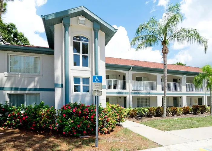 Very Close To Img Academy, Beaches, Restaurants