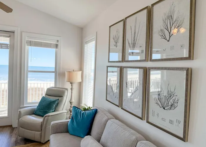 Gulf-Front Paradise 3Br Beach House Prime Location