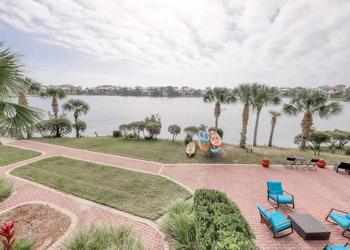 Carillon Beach Resort Inn