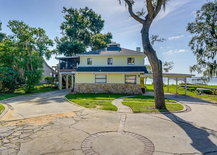 Dora Canal Views & Shared Dock: Apt In Tavares!