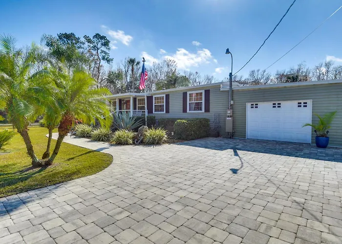 < 1 Mi To Boat Ramp: Canal-Front Retreat In Astor!