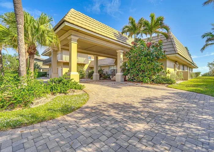 Beachfront Melbourne Beach Retreat W/ Pool Table!