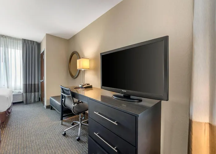 Comfort Suites Miami Airport North