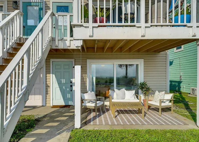 Steps To Shore: Studio W/ Patio In Flagler Beach