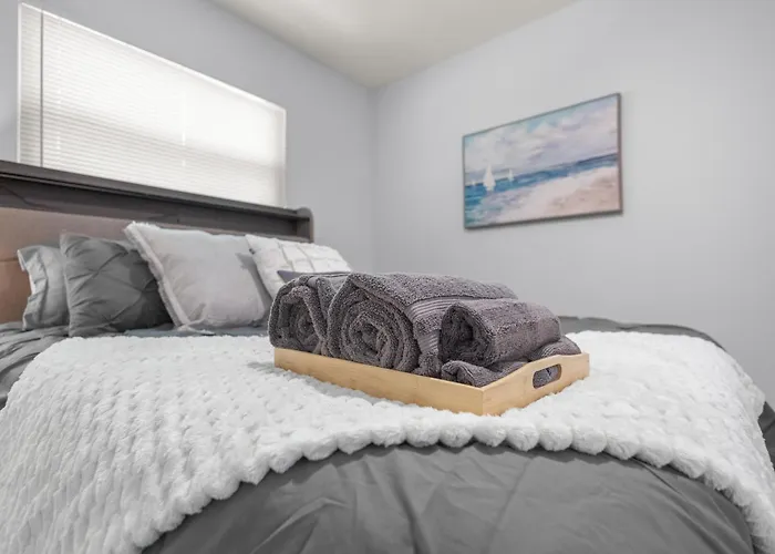 Cozy 4Br King Suite Home By Wec & Downtown!