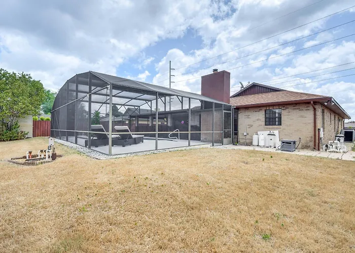 6 Mi To Gemini Springs Park: Chic Home W/ Pool!
