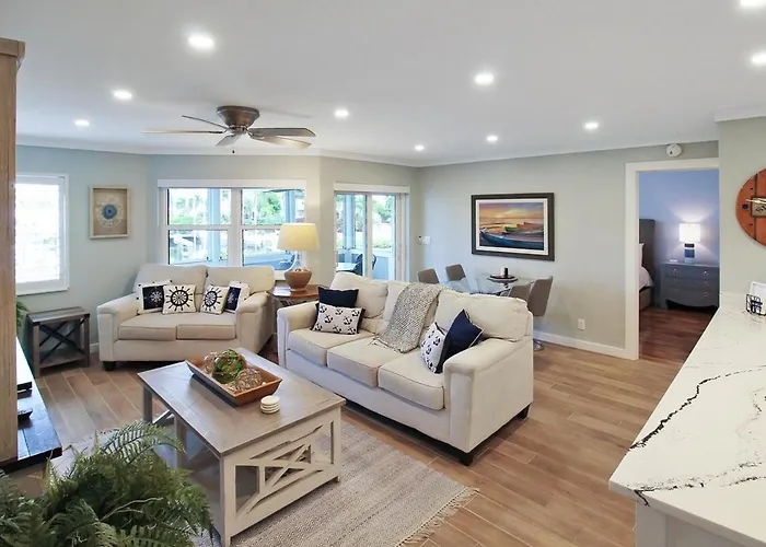 Gbb 1335 Stunning Harbor View Condo On Siesta Key