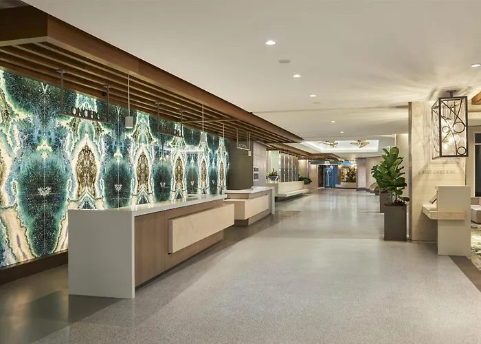 Sunseeker Resort Florida Gulf Coast, Curio Collection Hilton