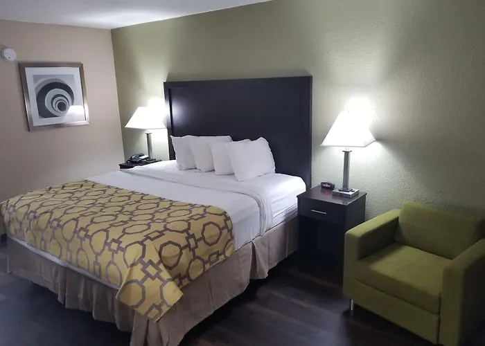 Baymont By Wyndham Lake City I-75