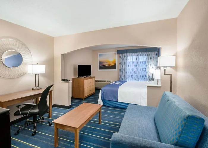 Days Inn By Wyndham Panama City