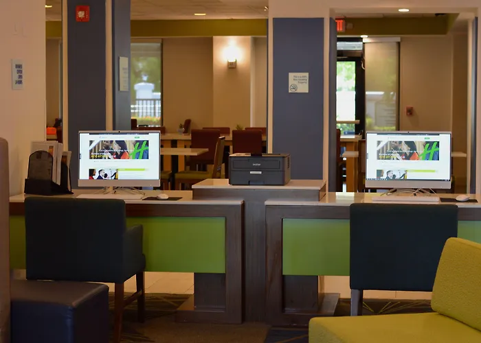 Holiday Inn Express & Suites Miami - Hialeah By Ihg