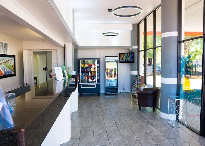 Howard Johnson By Wyndham Clearwater - Dunedin