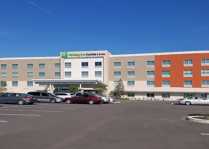 Holiday Inn Express & Suites - Tampa East - Ybor City By Ihg