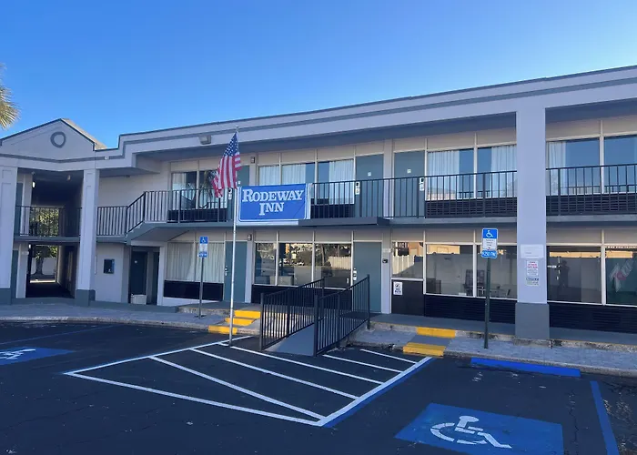 Rodeway Inn Orange Park - Jacksonville Near Naval Air Station
