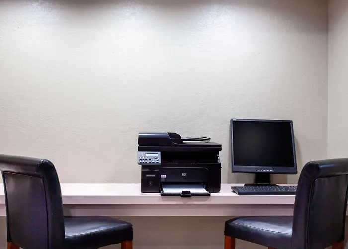 Travelodge By Wyndham Deltona