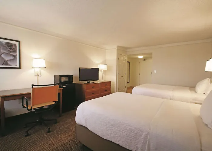 La Quinta By Wyndham Coral Springs University Dr