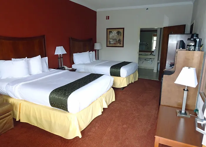 Home Town Inn & Suites