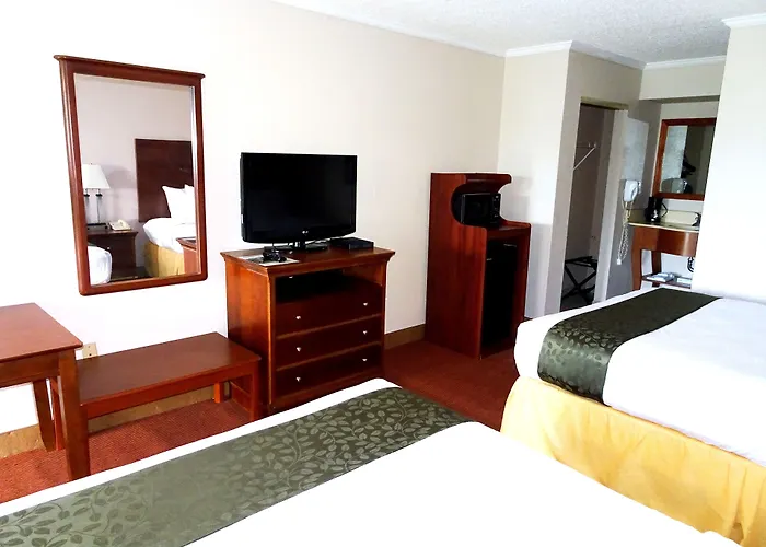 Home Town Inn & Suites