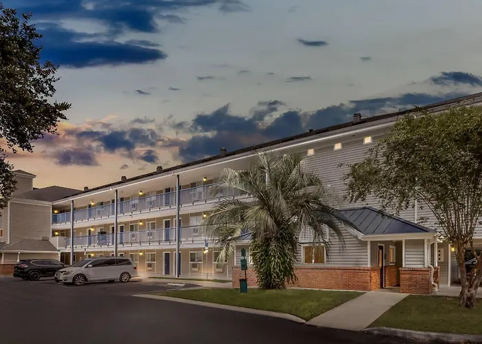 Birch Hill Suites - Lakeland