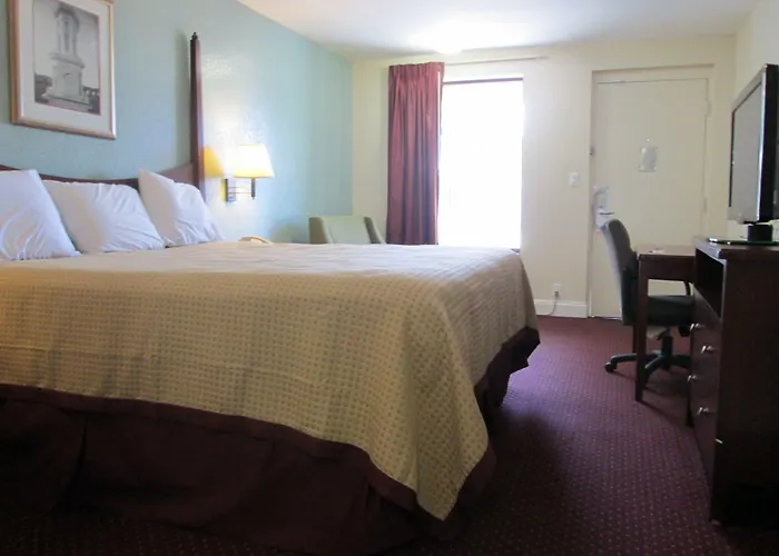Regency Inn Near Boardwalk & Hurlburt Field