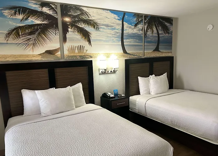 Days Inn By Wyndham Panama City/Callaway