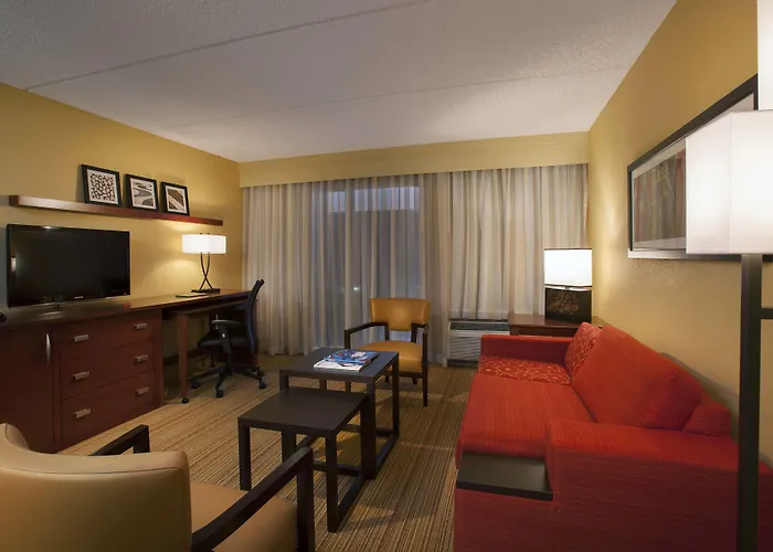 Courtyard By Marriott Miami Aventura Mall