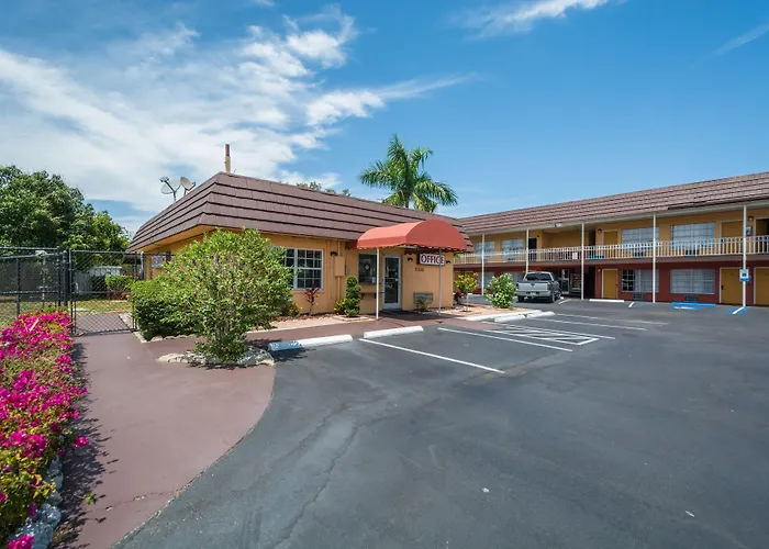 Surestay Hotel By Best Western Sarasota Lido Beach