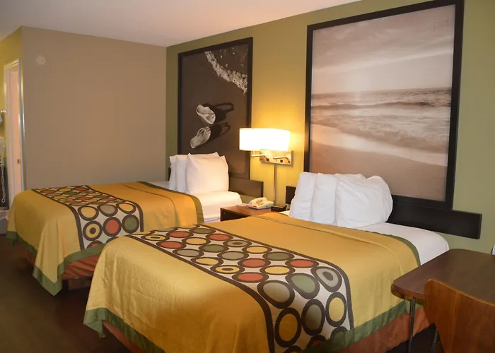 Super 8 By Wyndham Monticello