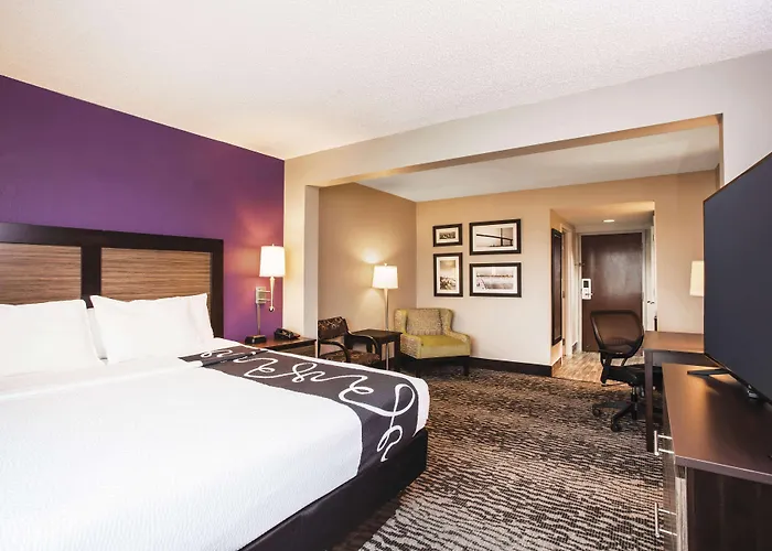 Comfort Inn & Suites Clearwater South