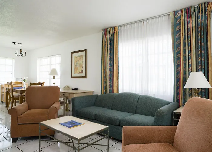 Carriage House Resort