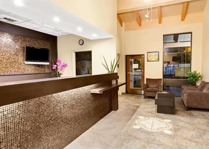 Super 8 By Wyndham Kissimmee/Maingate/Orlando Area