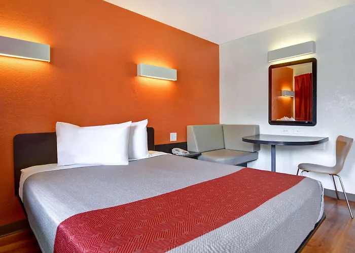 Motel 6 Dania Beach