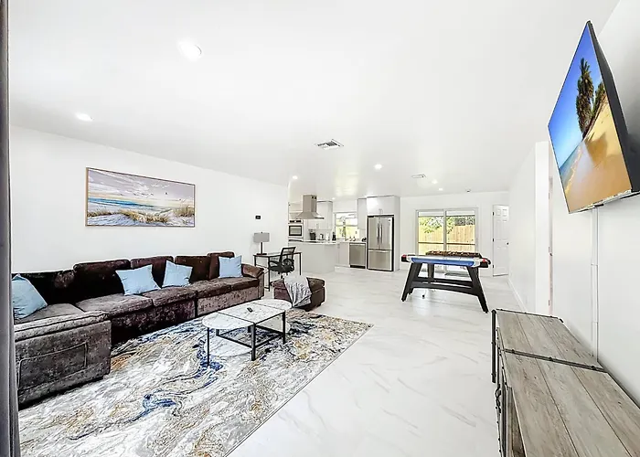 Delray Beach Escape | Near Downtown & Beaches