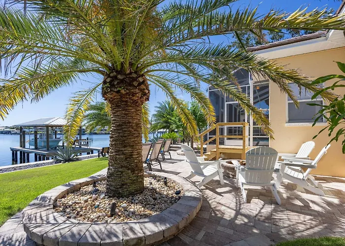 Plunge Into Joy & Bayfront Magic At Seaside Escape - Villa Seabird