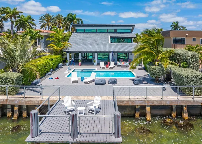 Best Bayfront View Villa With Heated Pool