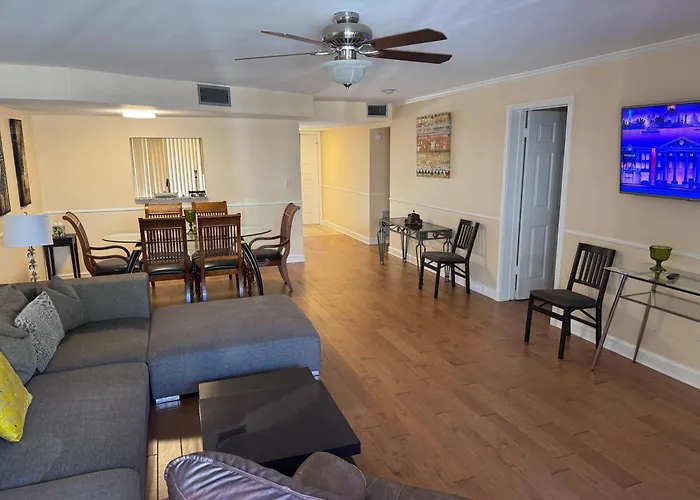 Very Nice 2 Bedroom 2 Bath Condo