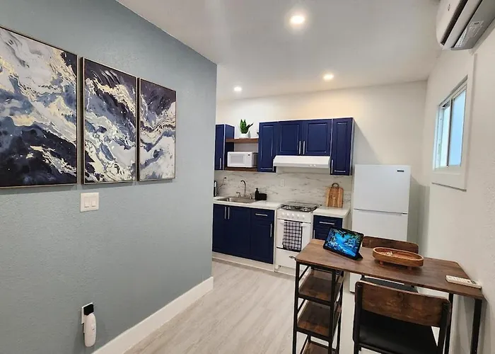 Blue Loft305