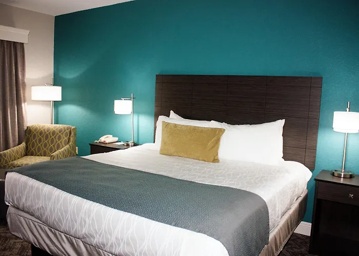 Best Western Plus Sebastian Hotel & Suites