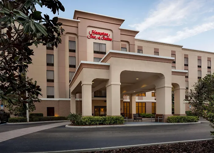 Hampton Inn & Suites Largo