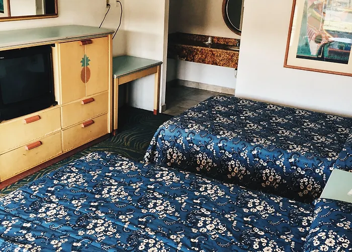 Ambassador Inn