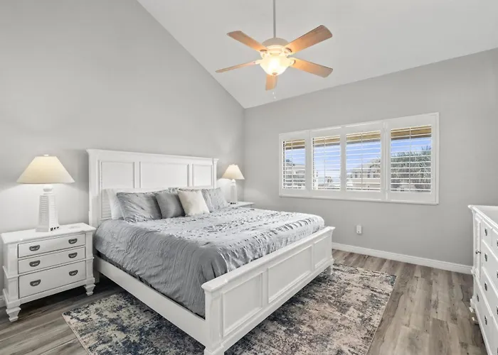 Blessed By The Sea - Crescent Beach - Free Daily Activities Home