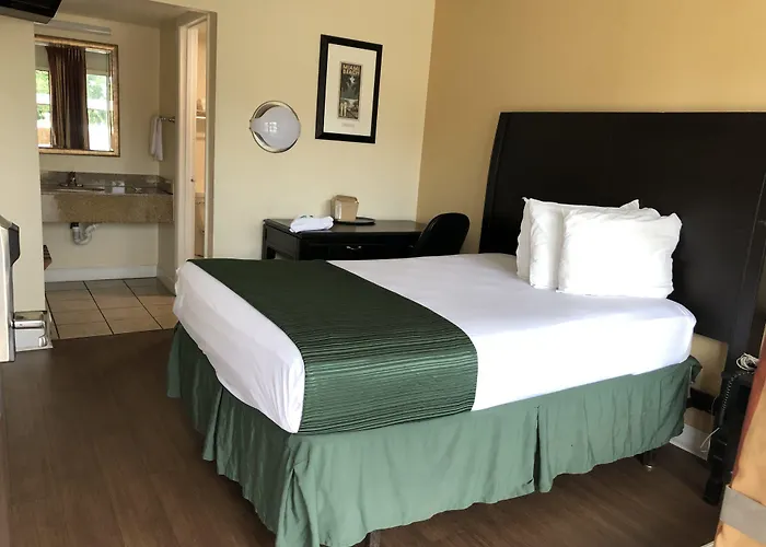 Hotel Belair Orlando Near Florida Mall
