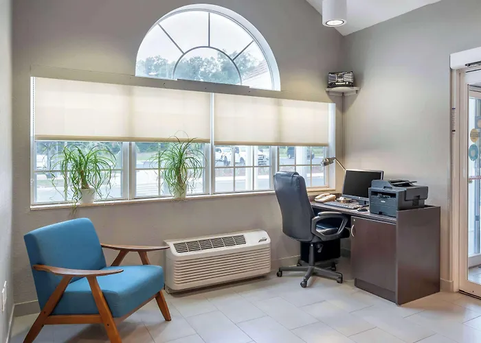 Microtel Inn & Suites By Wyndham Brooksville