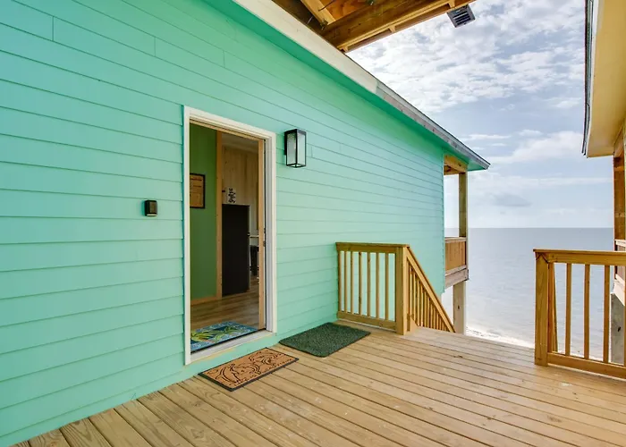 Beachfront Cottage W/ Dock On Florida Gulf Coast