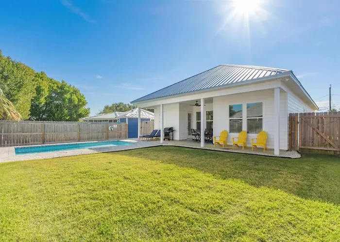 Laid-Back - Private Pool, 4 Min Walk To Beach, Close To 30A, Free Daily Activities